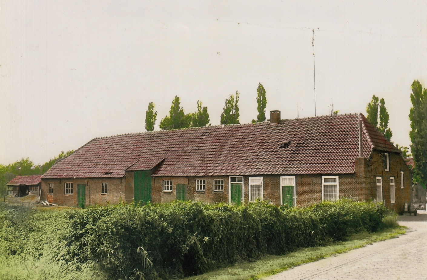 08b